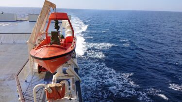 光希まさとの徒然草「徒然草 現代篇 －船旅の妙」０８８